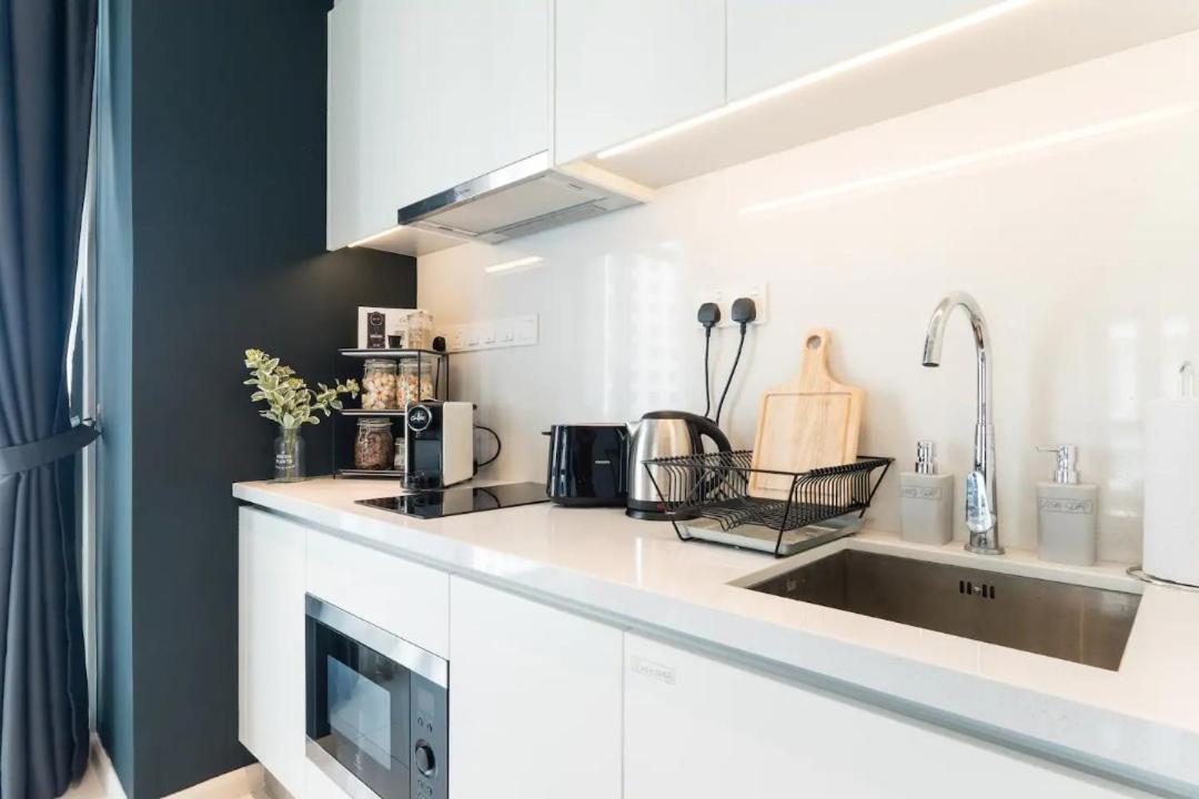 Tribeca 2Bedroom 3Min Walk To Bukit Bintang 2 Rooftop Pool Куала-Лумпур Екстер'єр фото